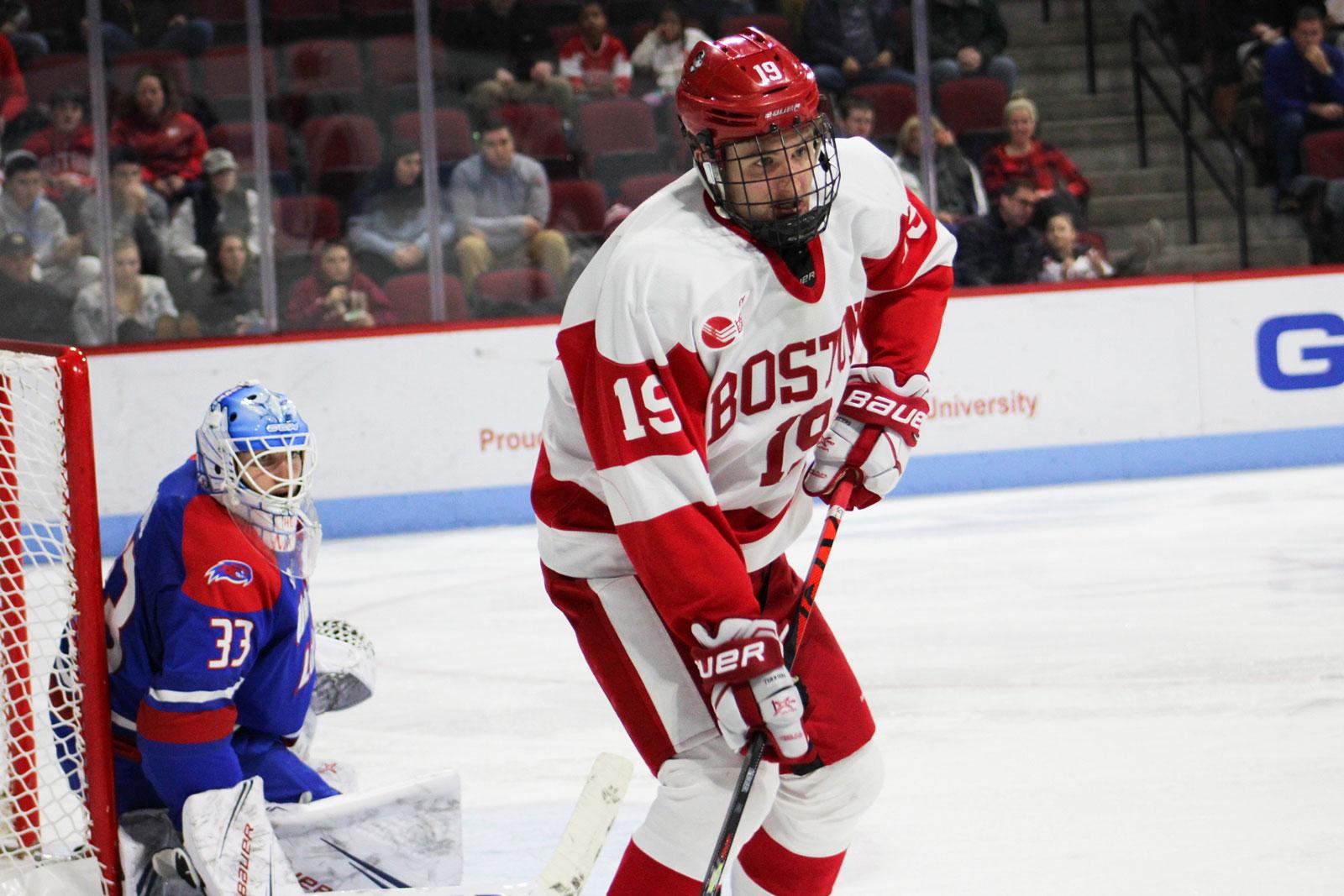 Sophomore forward Jack DeBoer, shown in the Jan. 24 game against the University of Massachusetts Lowell, scored his third goal of the season in the second period of Boston University’s 4-3 overtime loss to the University of Connecticut Friday. JENNA VANSICKLE/ DFP FILE